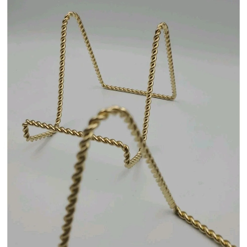 Brass Twisted Easel 4
